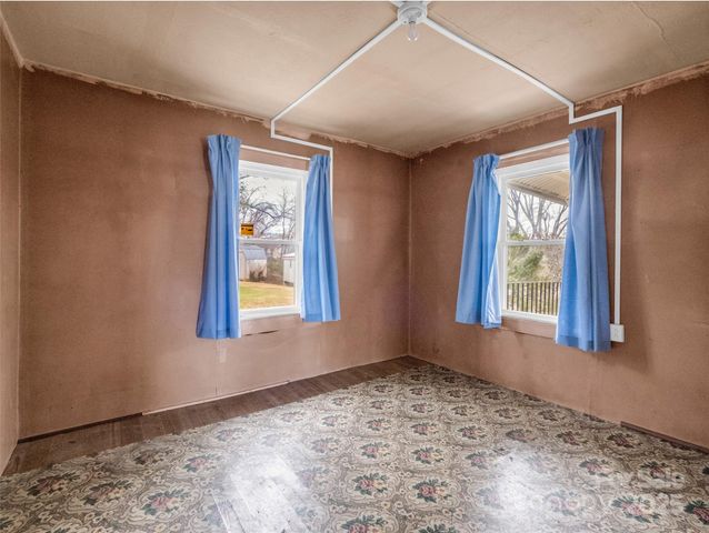 120 Maple Ridge Road, Candler, NC 28715