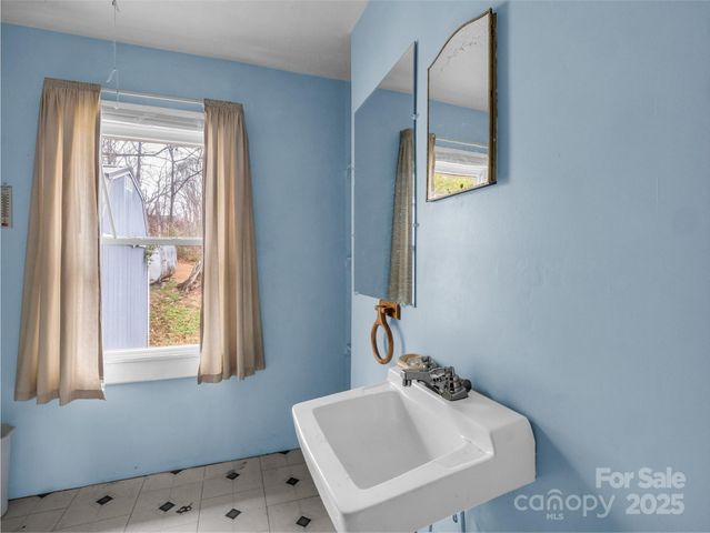 120 Maple Ridge Road, Candler, NC 28715