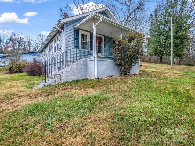 120 Maple Ridge Road, Candler, NC 28715