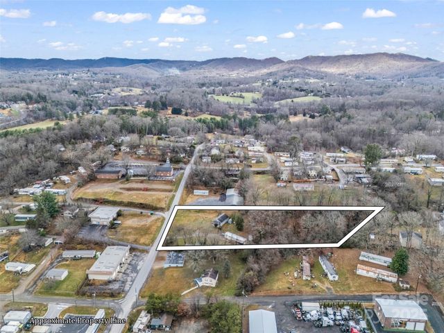 120 Maple Ridge Road, Candler, NC 28715