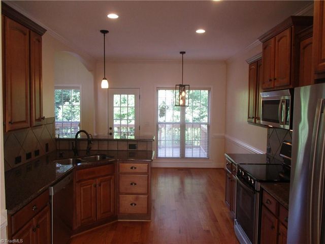 270 Plumstead Lane, Clemmons, NC 27012