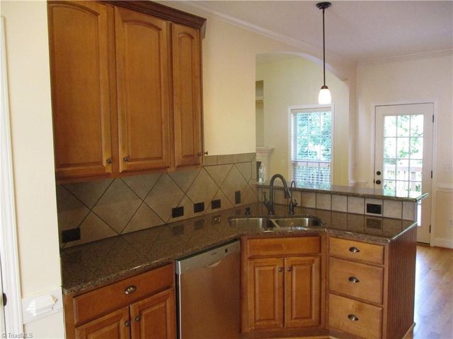 270 Plumstead Lane, Clemmons, NC 27012
