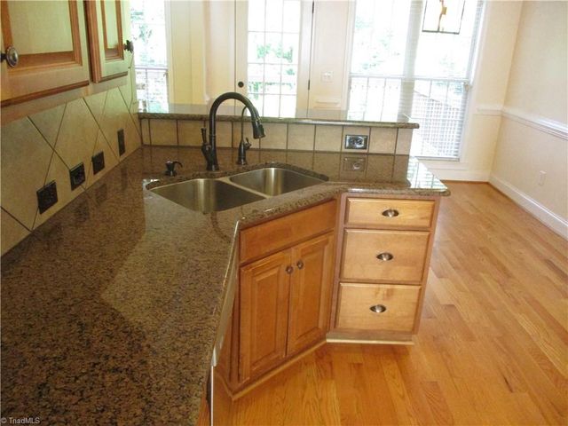 270 Plumstead Lane, Clemmons, NC 27012