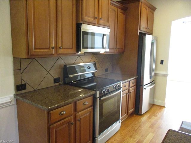 270 Plumstead Lane, Clemmons, NC 27012