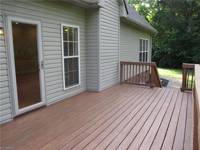 270 Plumstead Lane, Clemmons, NC 27012