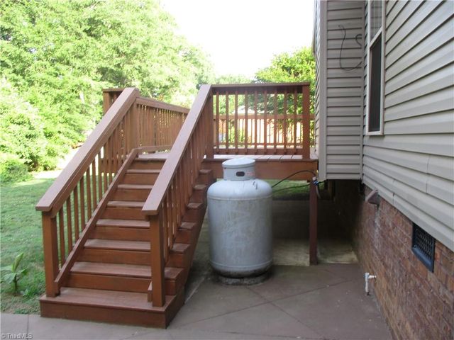 270 Plumstead Lane, Clemmons, NC 27012