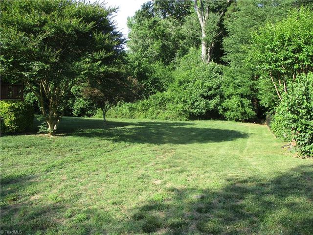270 Plumstead Lane, Clemmons, NC 27012