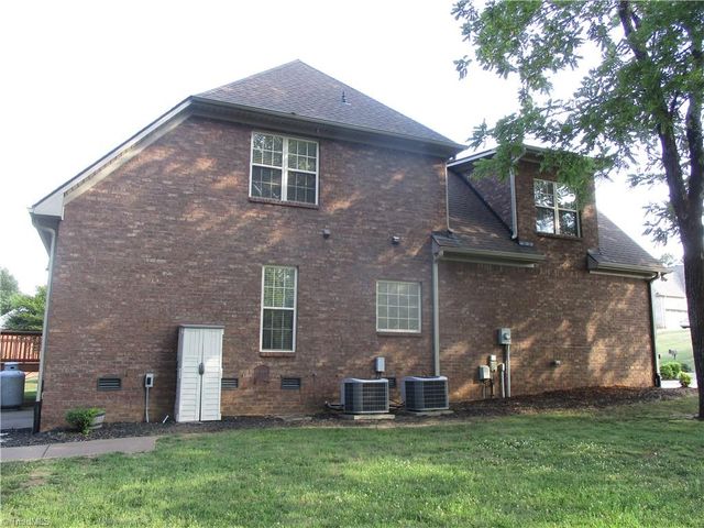 270 Plumstead Lane, Clemmons, NC 27012