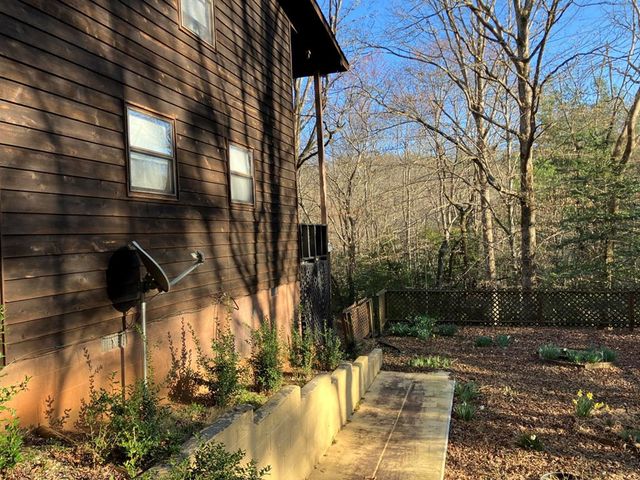 67 Hundred Acre Woods Drive, Murphy, NC 28906