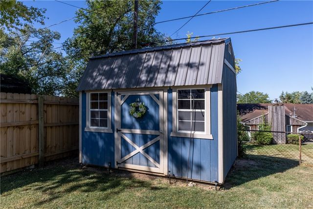 3915 Sparkhill Drive, Mad River Twp, OH 45323