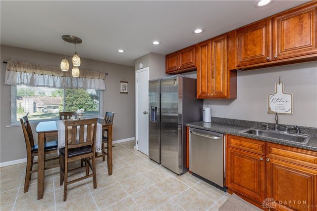 3915 Sparkhill Drive, Mad River Twp, OH 45323
