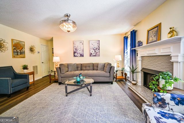 110 Clearview Circle, Mcdonough, GA 30253