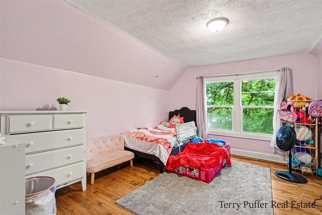 488 W Southern Avenue, Muskegon, MI 49441