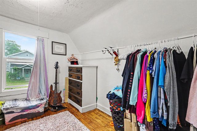 488 W Southern Avenue, Muskegon, MI 49441