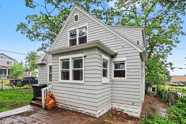 488 W Southern Avenue, Muskegon, MI 49441