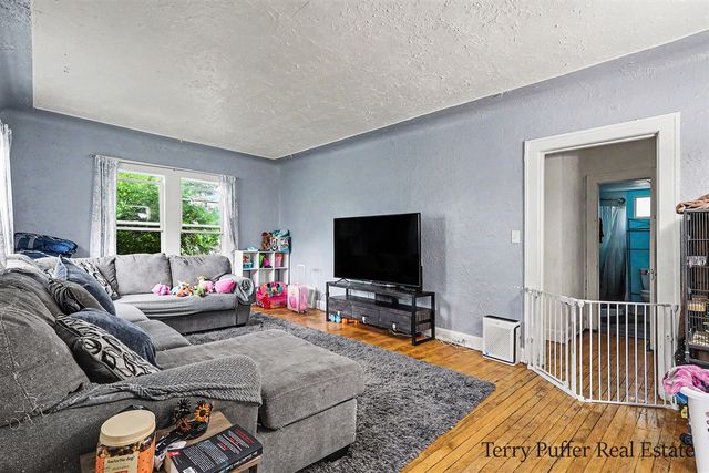 488 W Southern Avenue, Muskegon, MI 49441