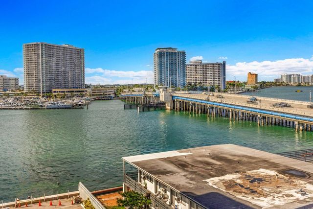 2016 Bay Dr 604, Miami Beach, FL 33141