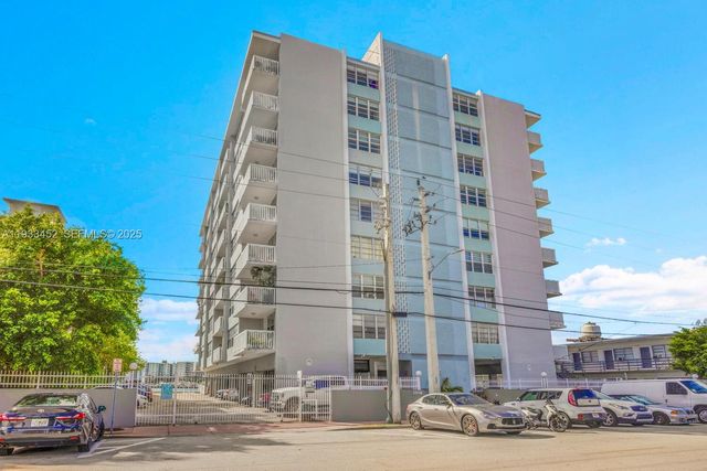 2016 Bay Dr 604, Miami Beach, FL 33141