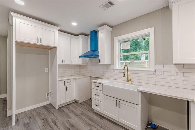 3275 Dodson Drive, East Point, GA 30344