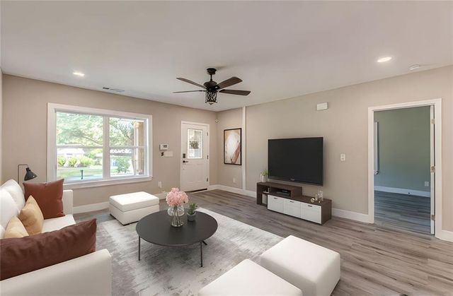 3275 Dodson Drive, East Point, GA 30344