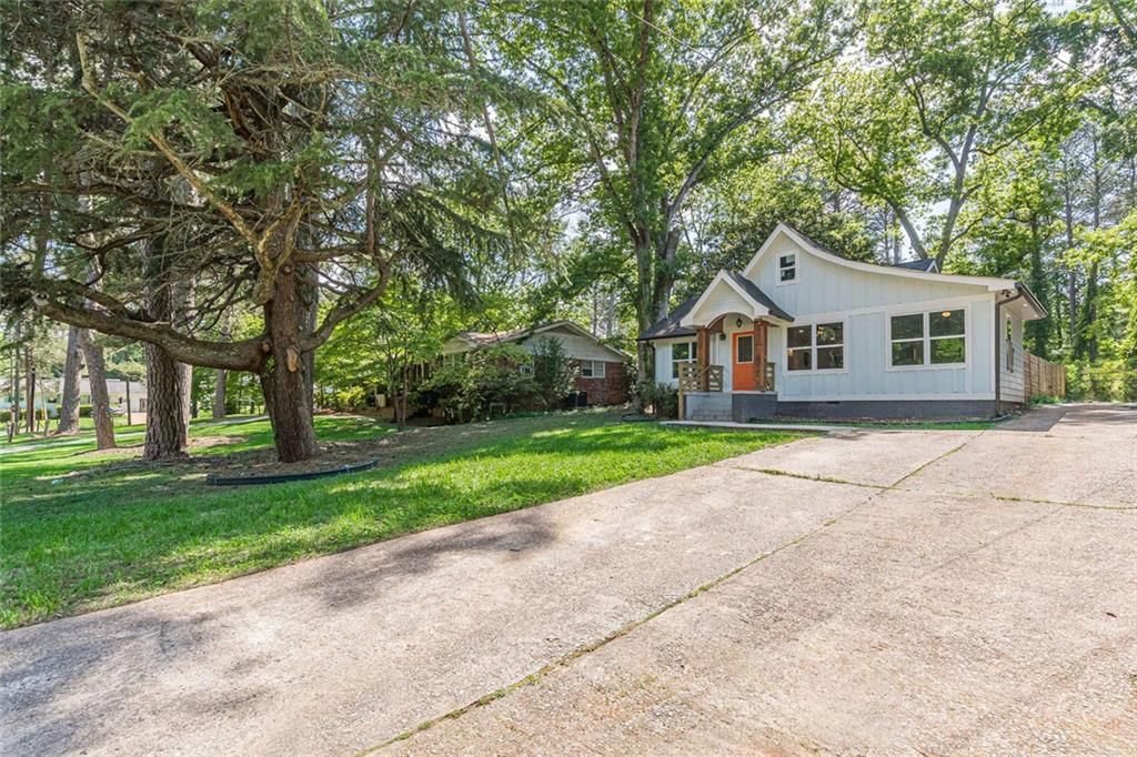 3275 Dodson Drive, East Point, GA 30344