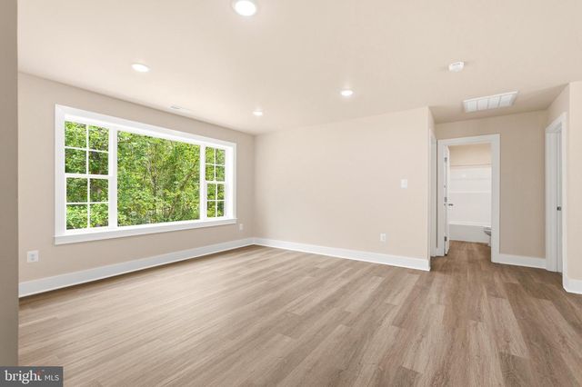 131 TRIUMPH LN., Hedgesville, WV 25427