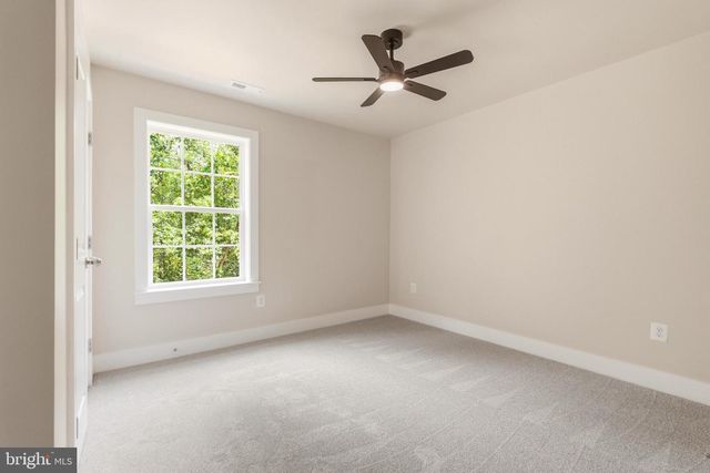 131 TRIUMPH LN., Hedgesville, WV 25427