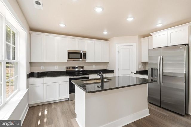 131 TRIUMPH LN., Hedgesville, WV 25427