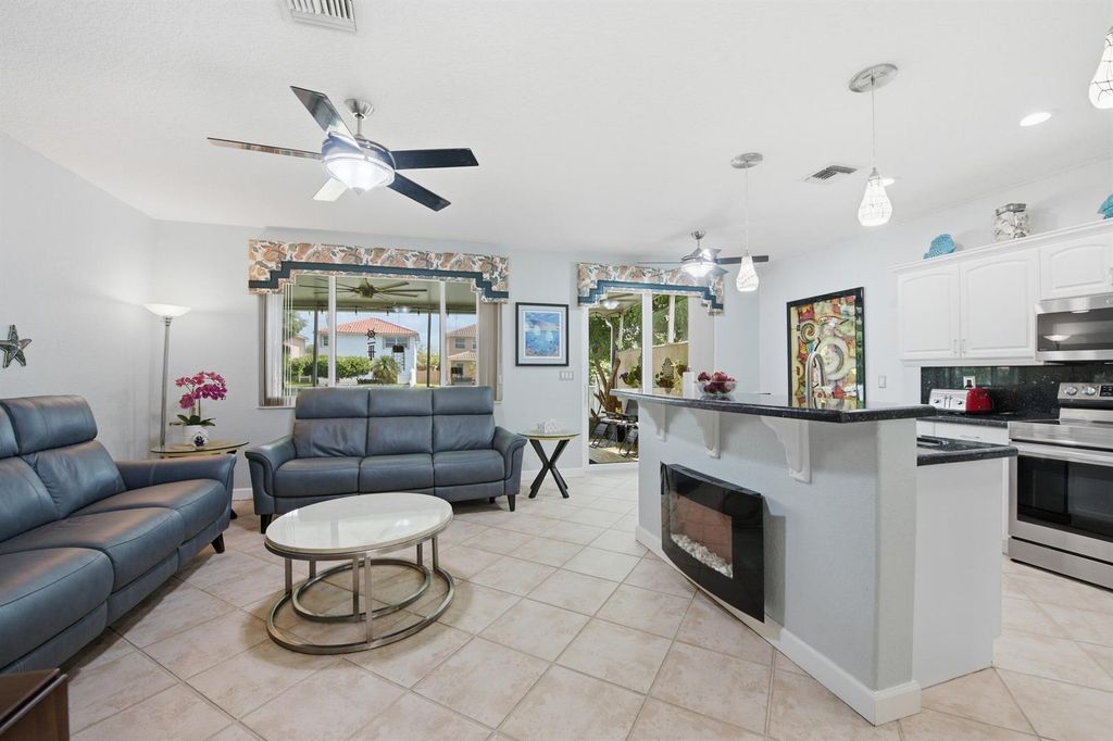 Image 17 of property listing at 9807 NW 20th Street, Pembroke Pines, FL 33024