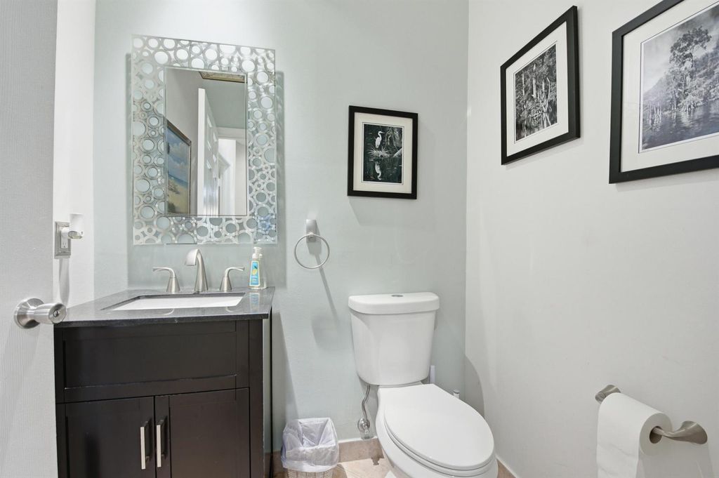 Image 18 of property listing at 9807 NW 20th Street, Pembroke Pines, FL 33024