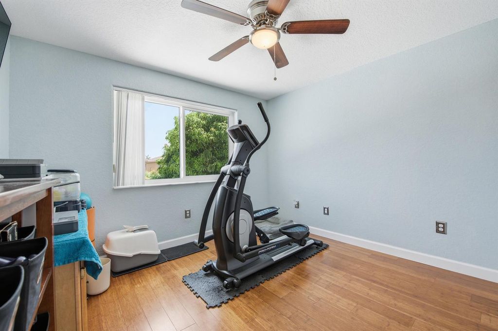 Image 29 of property listing at 9807 NW 20th Street, Pembroke Pines, FL 33024