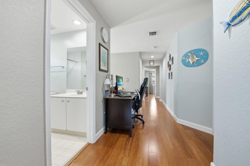 Image 31 of property listing at 9807 NW 20th Street, Pembroke Pines, FL 33024