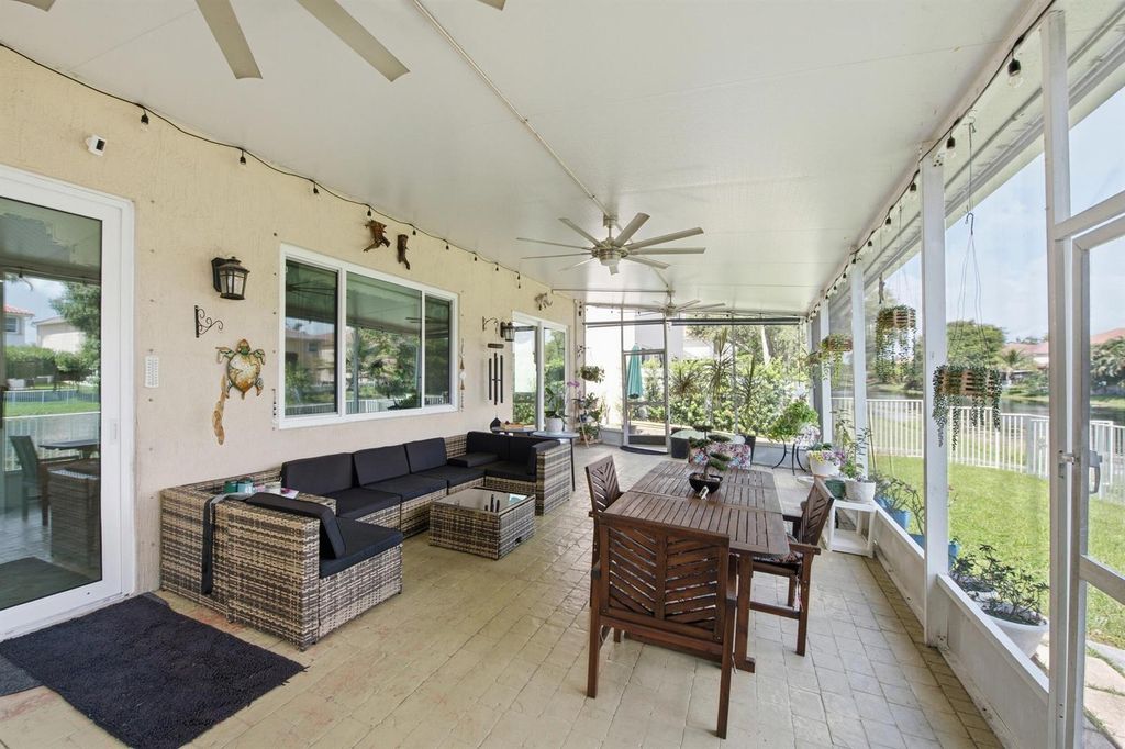 Image 35 of property listing at 9807 NW 20th Street, Pembroke Pines, FL 33024