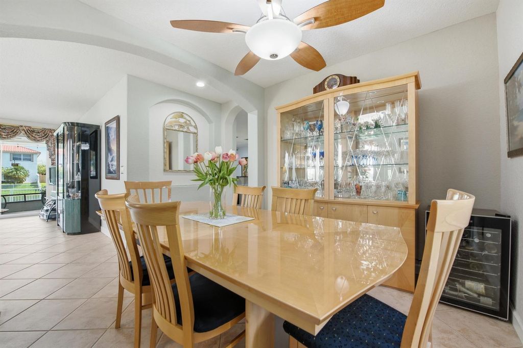 Image 8 of property listing at 9807 NW 20th Street, Pembroke Pines, FL 33024