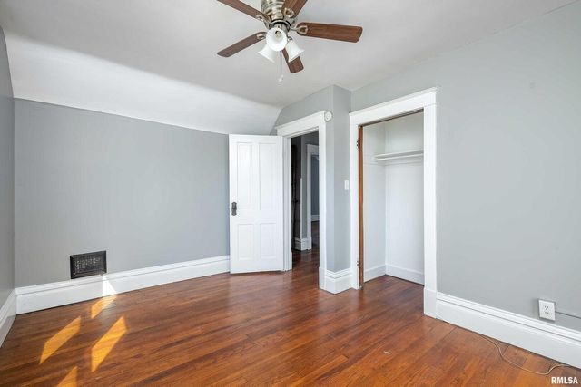 252 W 29th Street, Davenport, IA 52803