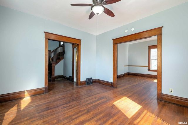 252 W 29th Street, Davenport, IA 52803