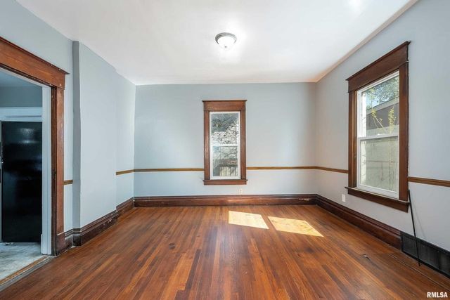 252 W 29th Street, Davenport, IA 52803