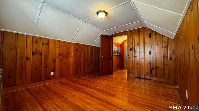406 Oakwood Avenue, West Hartford, CT 06110
