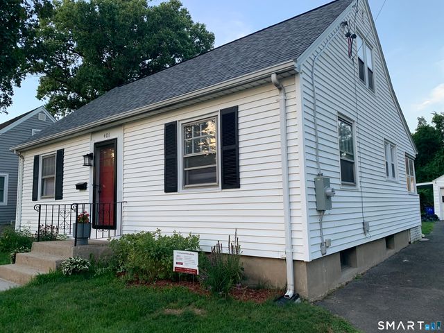 406 Oakwood Avenue, West Hartford, CT 06110