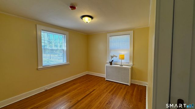 406 Oakwood Avenue, West Hartford, CT 06110