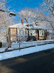 20 Wildwood Ave 20, Newton, MA 02460