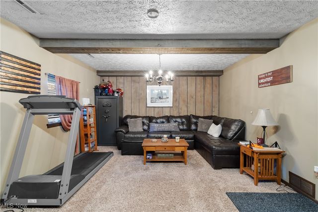 702 Netherwood Avenue NW, Canton, OH 44708