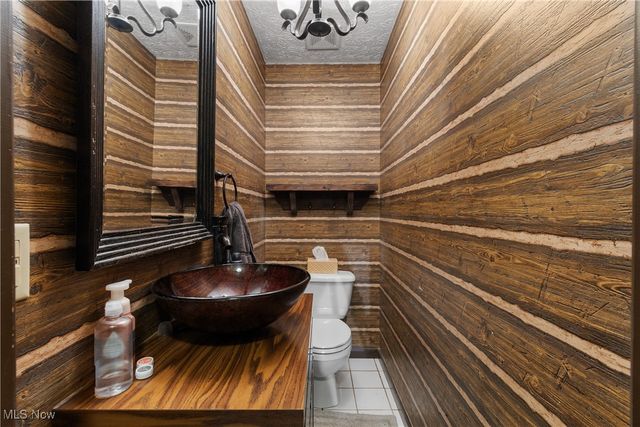 702 Netherwood Avenue NW, Canton, OH 44708