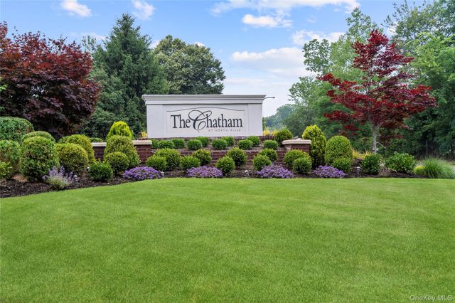 23 Hathaway Lane, Manhasset, NY 11030