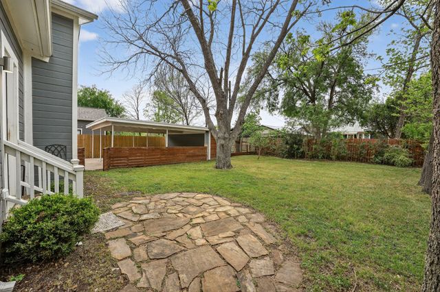 806 E 3rd ST, Georgetown, TX 78626
