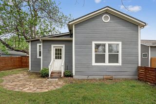 806 E 3rd ST, Georgetown, TX 78626