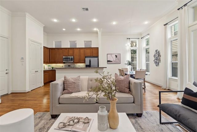 2823 Sherwin Street, Houston, TX 77007