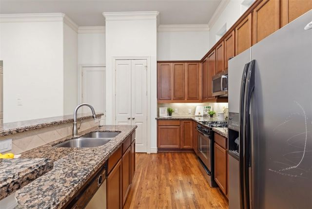 2823 Sherwin Street, Houston, TX 77007