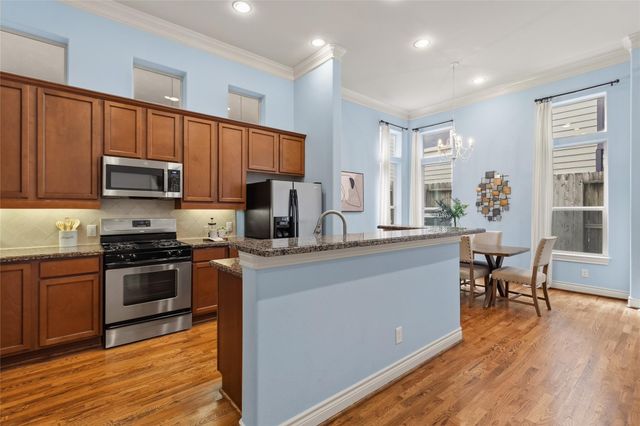 2823 Sherwin Street, Houston, TX 77007