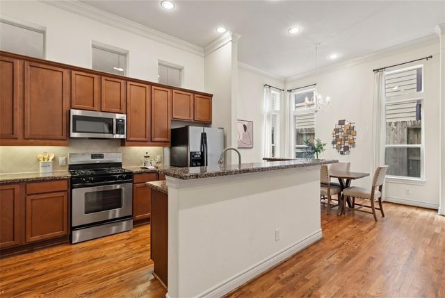 2823 Sherwin Street, Houston, TX 77007